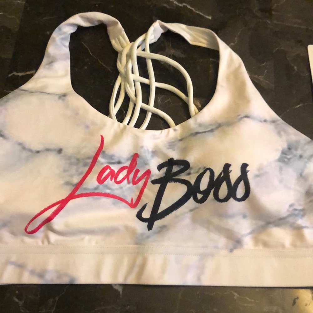 Cross cross back ladyboss swag sports bra